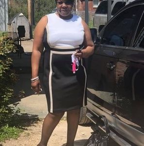 Meet your Posher, Lenora